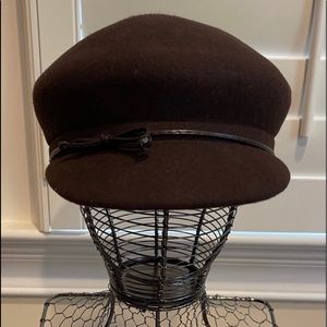 Bowl Hat with Bow - Brown